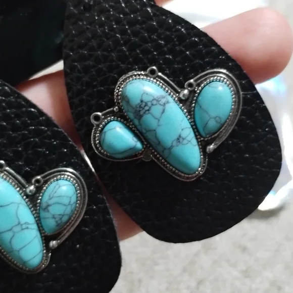 Turquoise Cactus Earrings - Picture 3 of 4